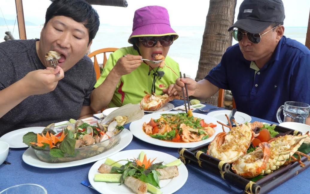 兴森一家](中字)一家人去越南芽庄旅游了,吃大龙虾和啤酒～韩国一家三