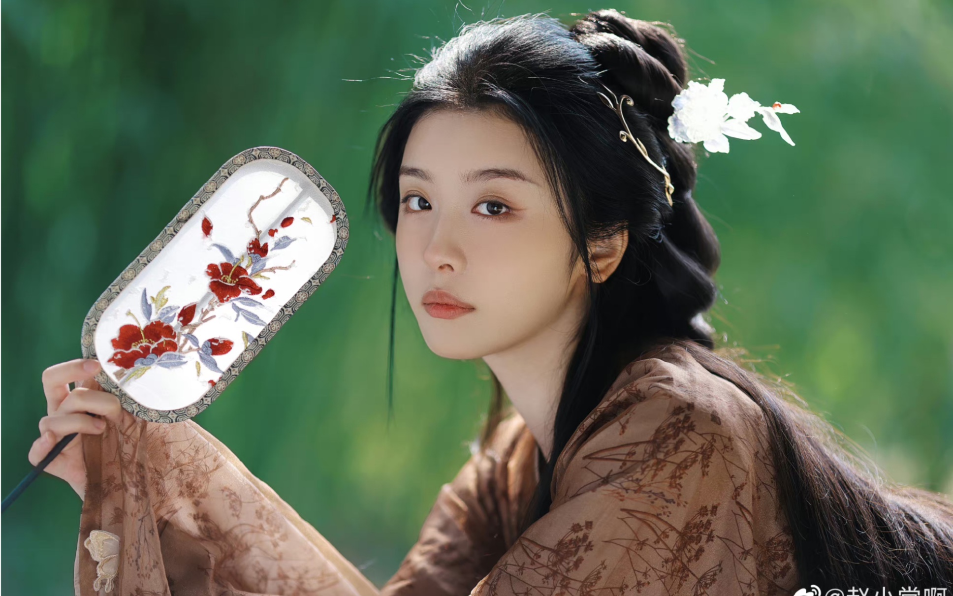 清冷感古风美人之一颦一笑皆中我心—-赵小棠