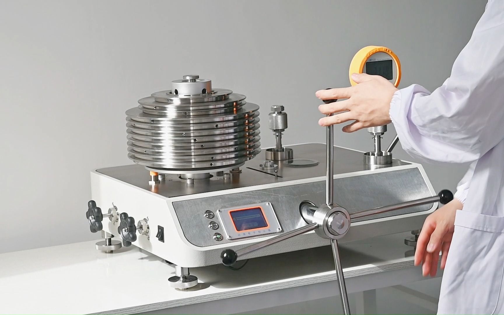 超高压活塞式压力计