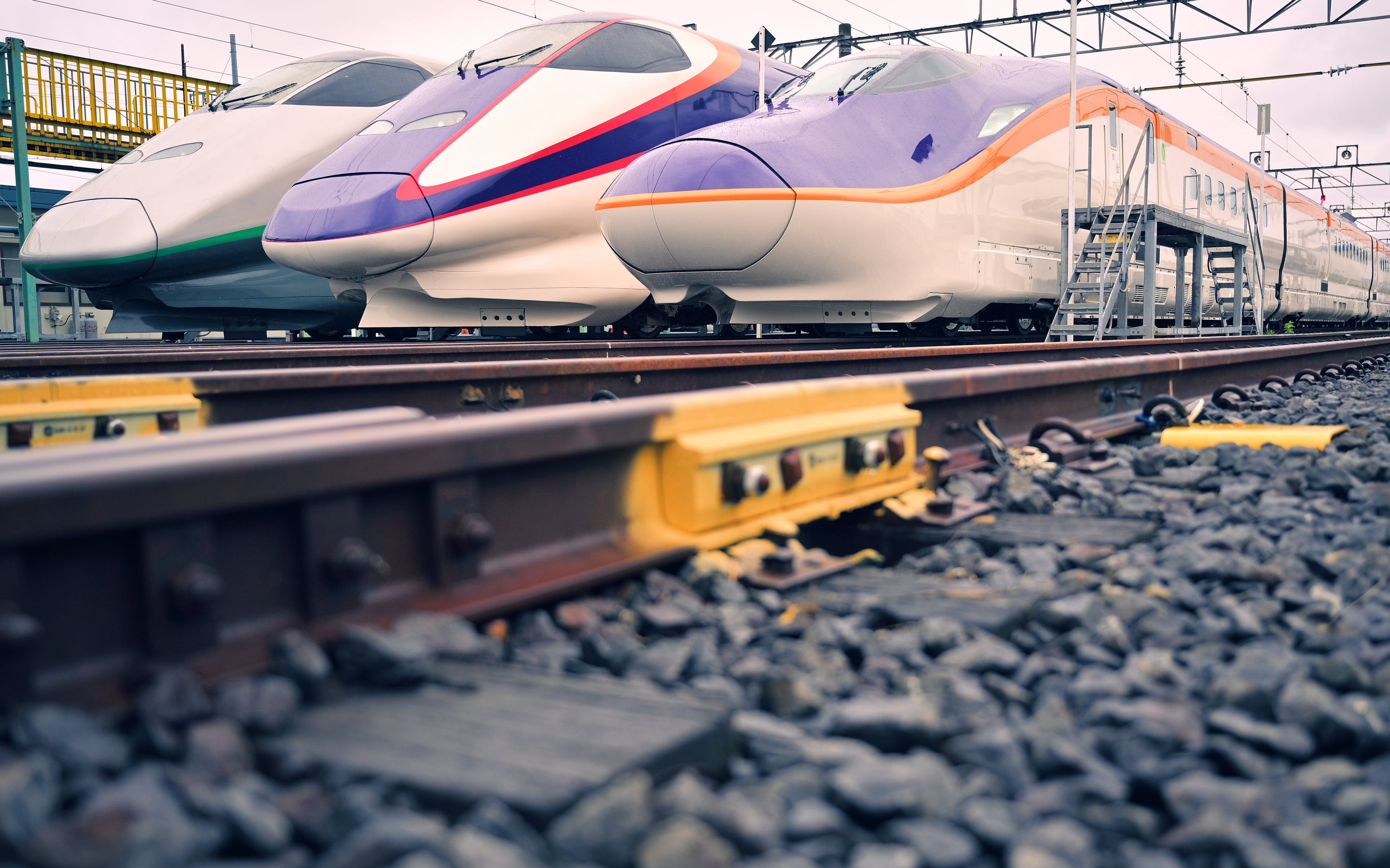 東北・山形新幹線e3系つばさ&e2系復刻カラー特集と α 連結,高速通