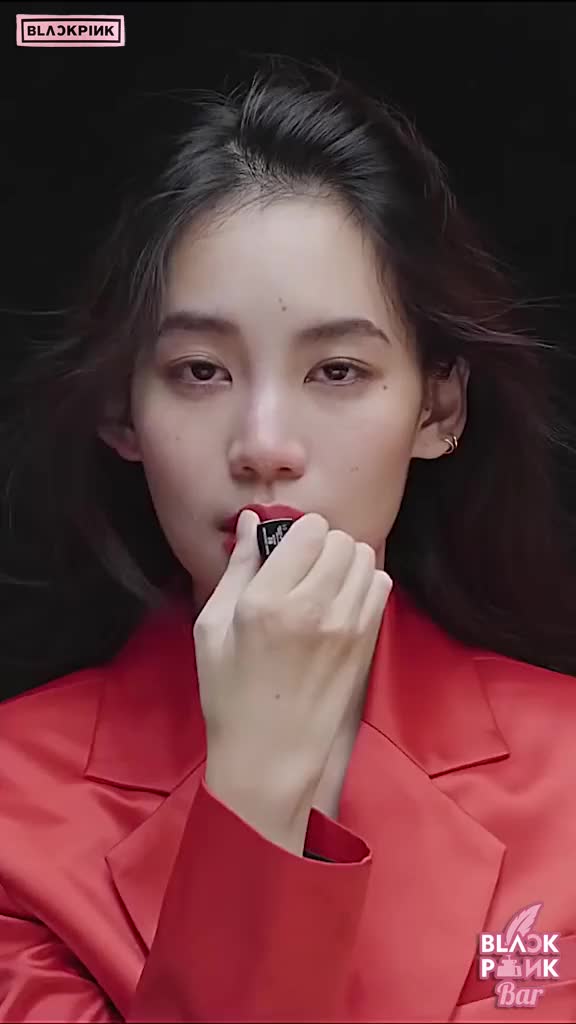 个人认为,lisa和kitty是泰国颜值界的天花板lisa kittychicha 不该