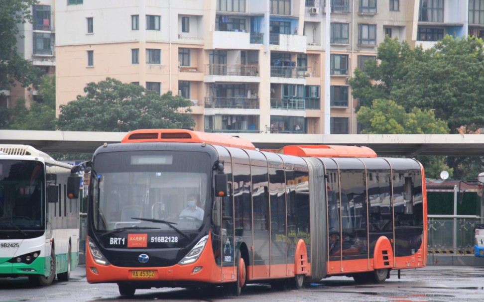 均速接近17km/h的BRT【武汉公交POV】BRT1 武昌火车站东广场——高新大道BRT雄楚大道.哔哩哔哩bilibili