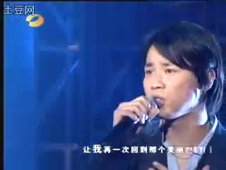 [图]陶喆2002现场:《找自己》完爆CD