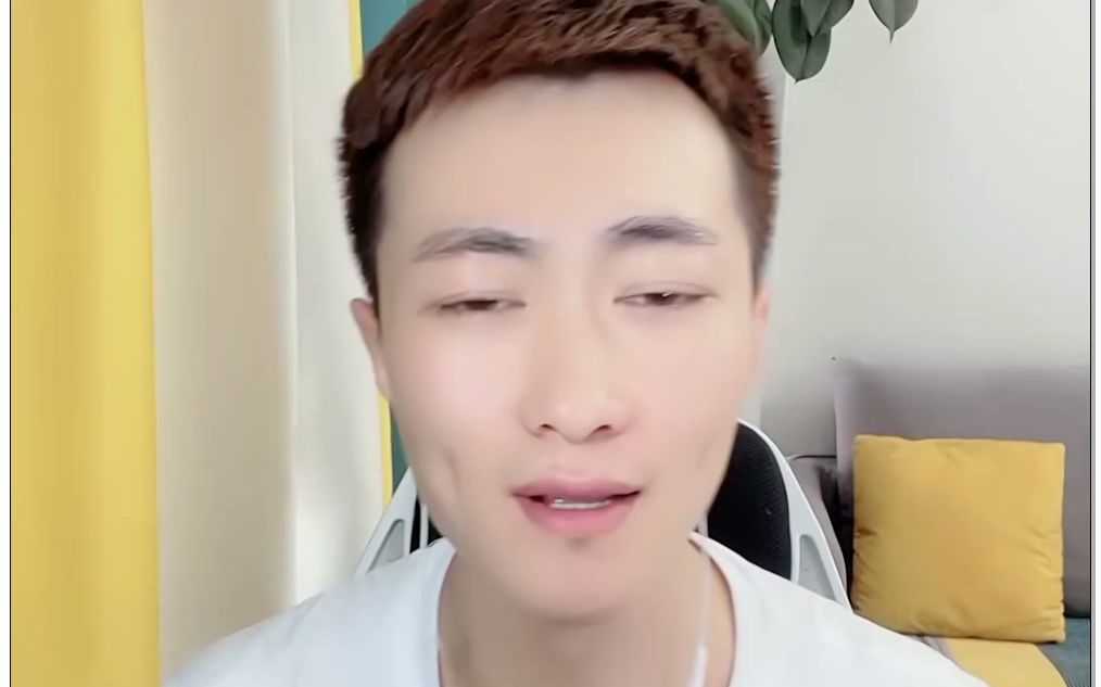 帅哥唱抒情歌,小眼睛眨起来太可爱了,来全民k歌一起唱吧!