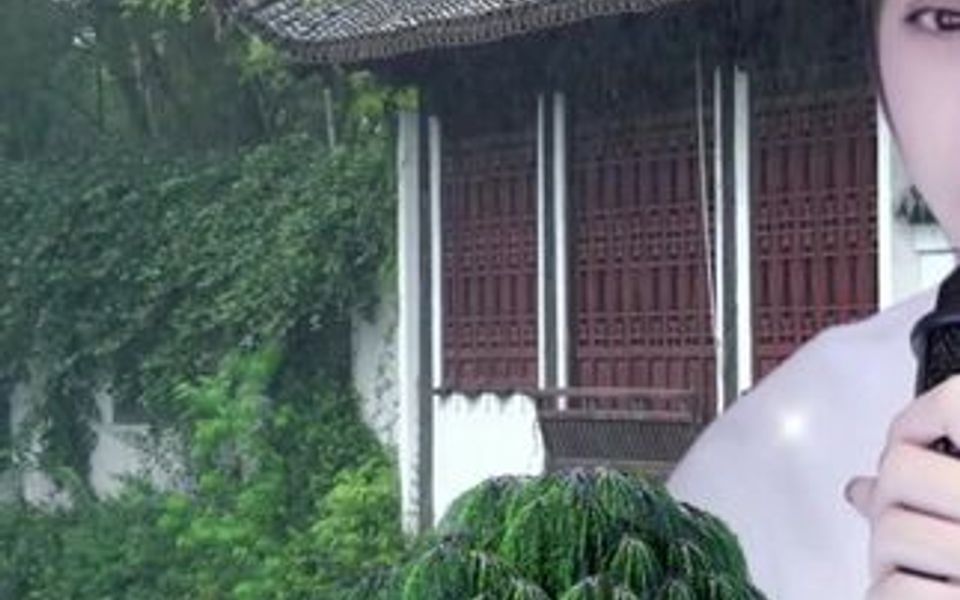 [图]梁红《想让雨滴问问你》，歌声如此甜蜜！