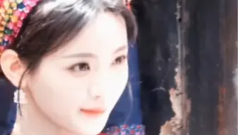 杨超越怎么逆光也美成这样？？？