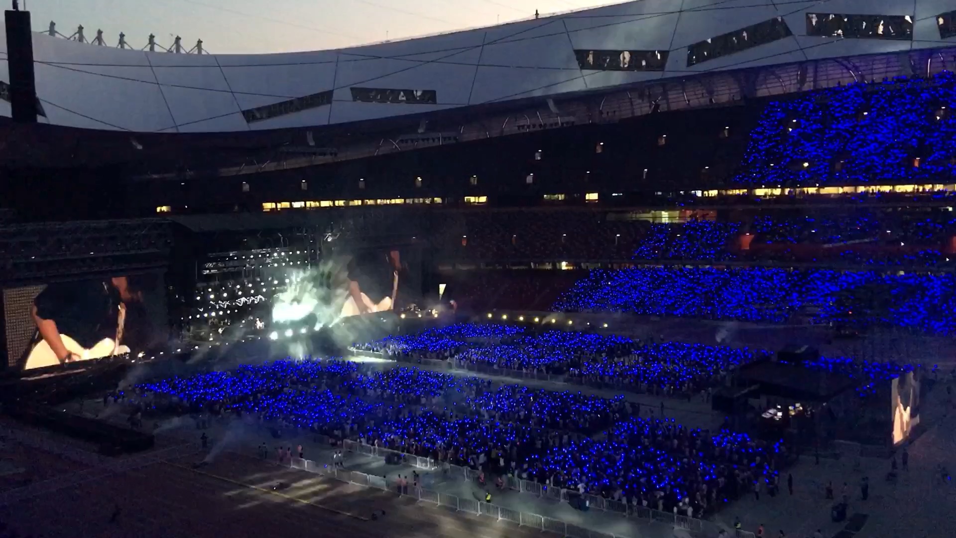 五月天2019justrockit鸟巢派对动物离开地球表面cut蓝海