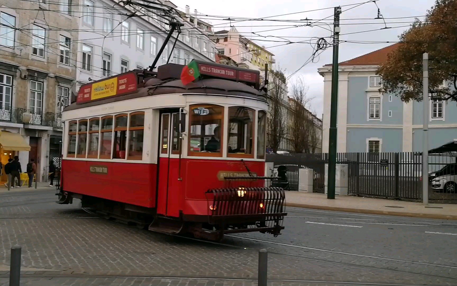 【电车】葡萄牙里斯本怀旧电车官方旅游专列_哔哩哔哩 (゜-゜)つロ