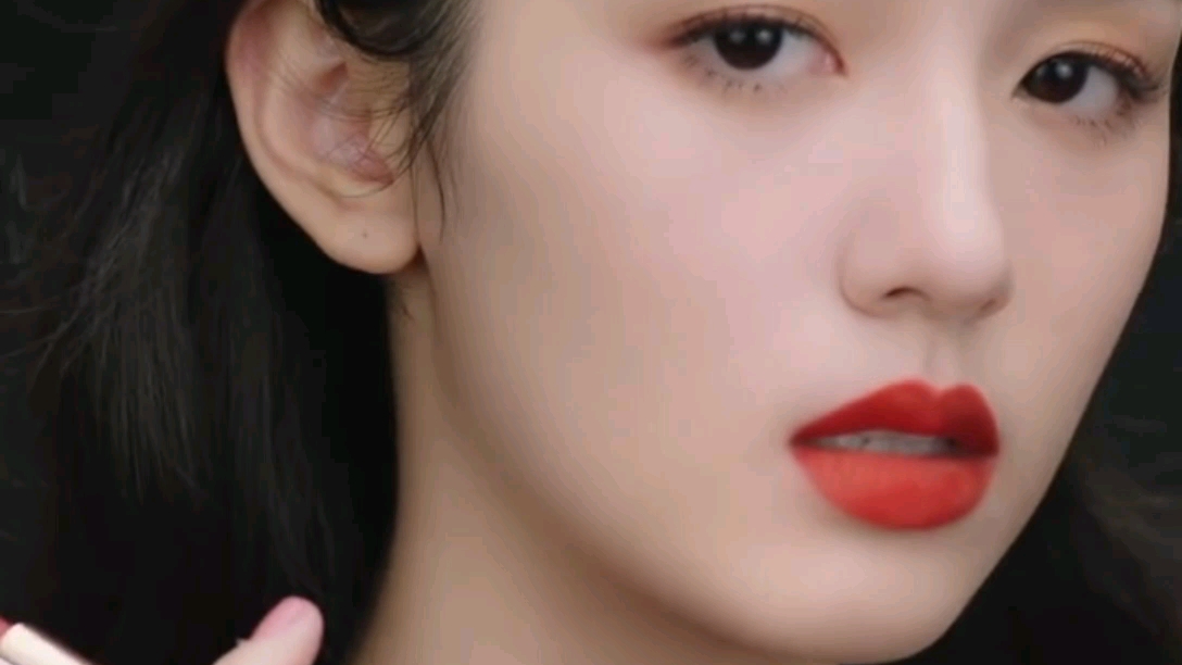 周也这这大概就是传说中言情小说里的女主脸吧美哭辽