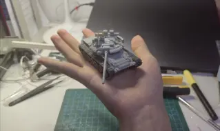 Video herunterladen: 号手1/72 T80bv推推乐