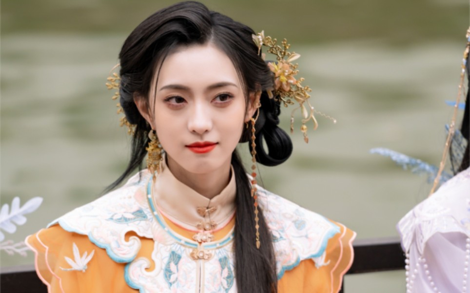 [汉服美女]山海观雾