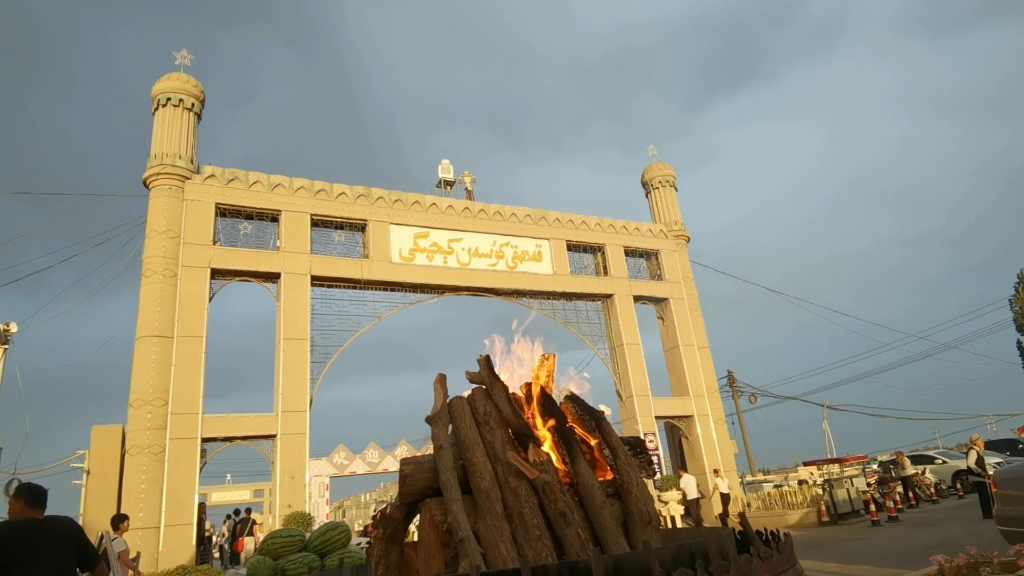 库车 热斯坦路 团结大桥