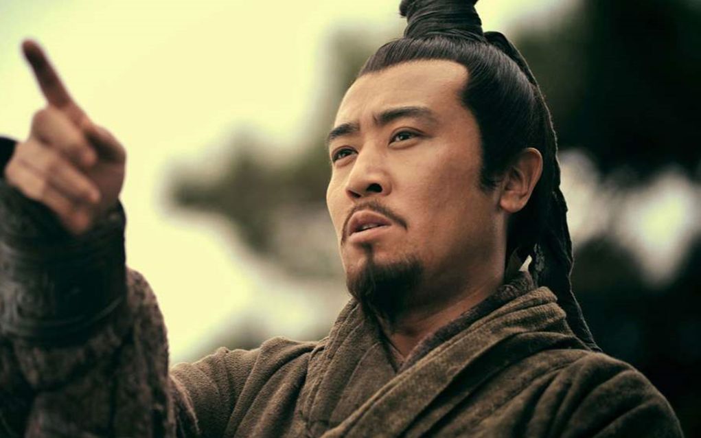 草根之王刘备47岁发现腿变粗哭晕在厕所不是怕胖而是中年危机