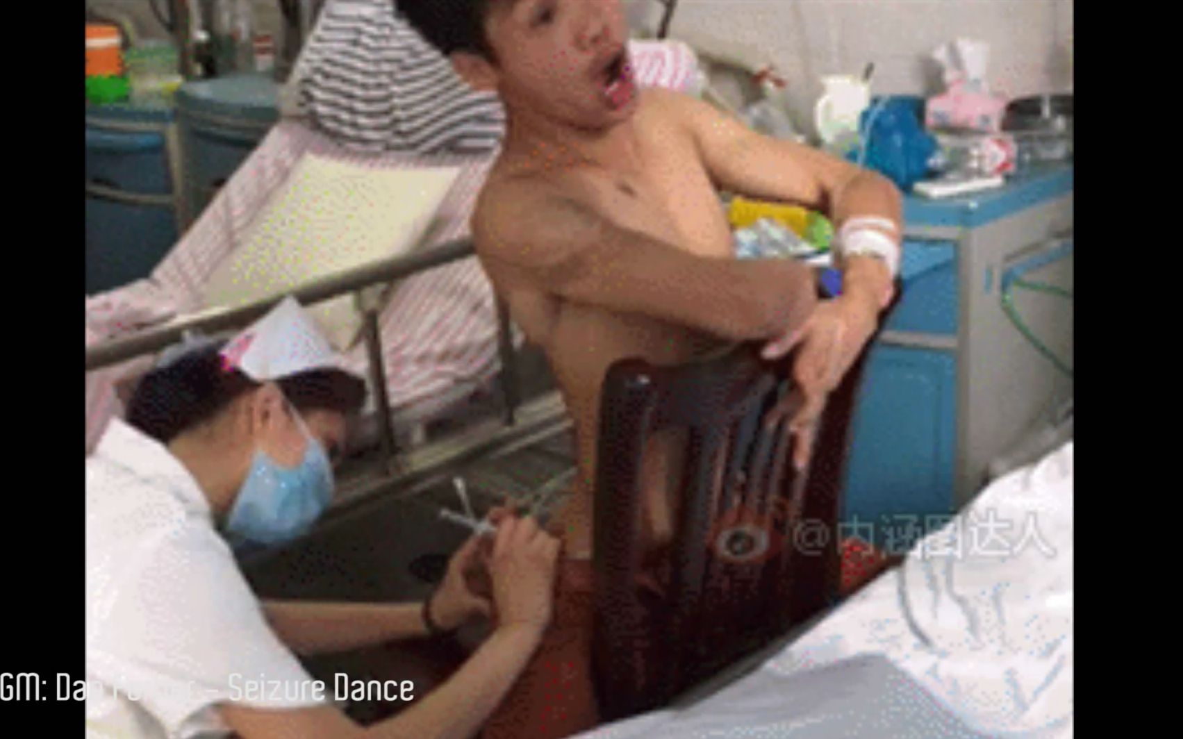 全球搞笑GIF图集锦——第190期:兄弟,打个针而已,这么夸张不至于吧哔哩哔哩bilibili