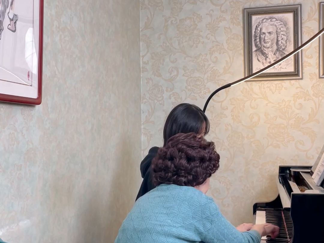 鲍蕙荞老师的授课日常