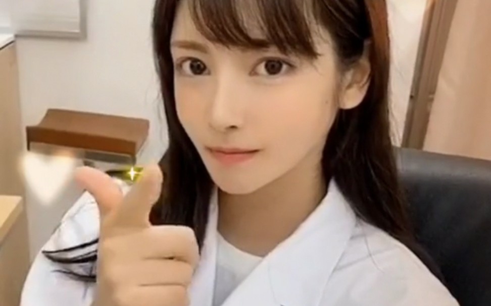 岛国女星楓カレン枫可怜枫花恋小姐姐变身护士守护我们粉丝