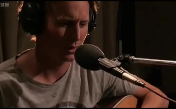 [图]Ben Howard - Black Flies (Maida Vale session)