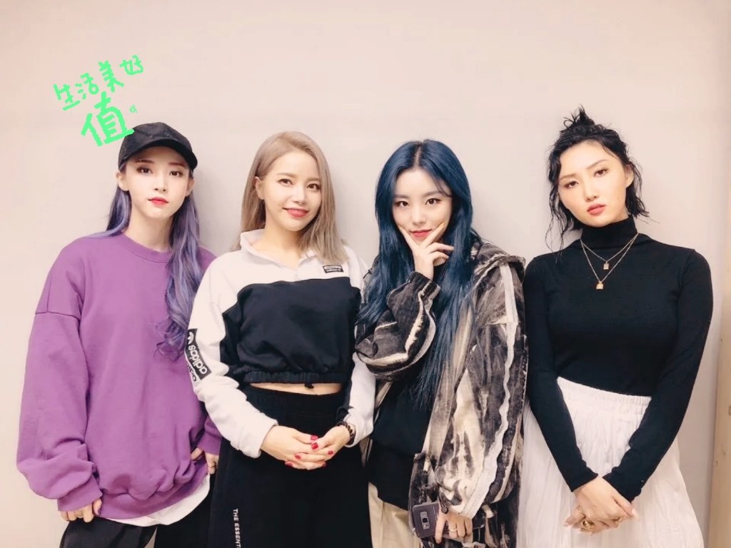 mamamoo四人组合,唱将爱豆