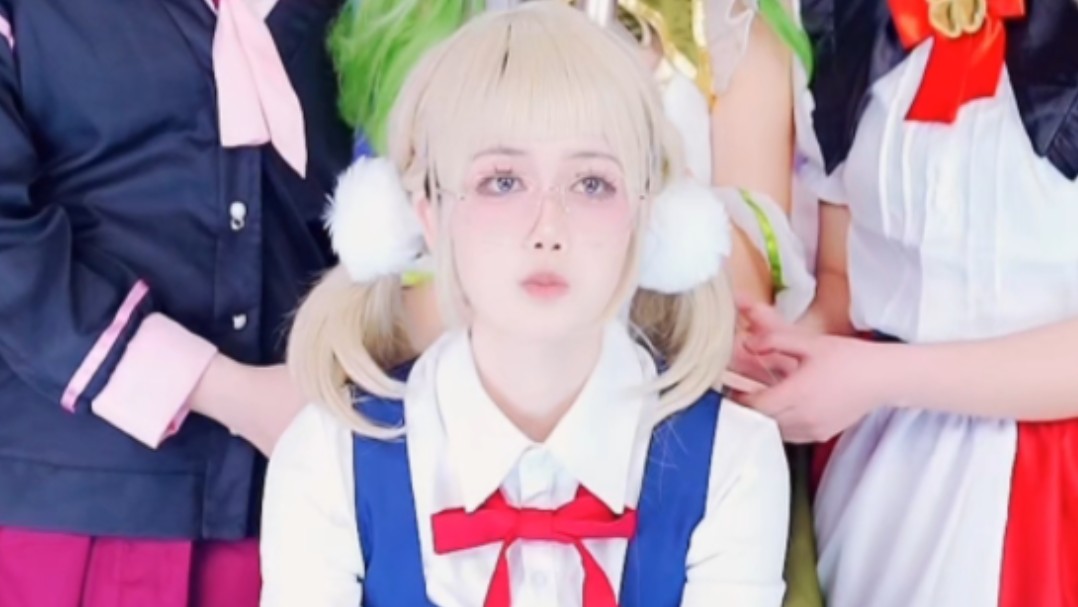 今天是穿着睡裤的时雨羽衣呢