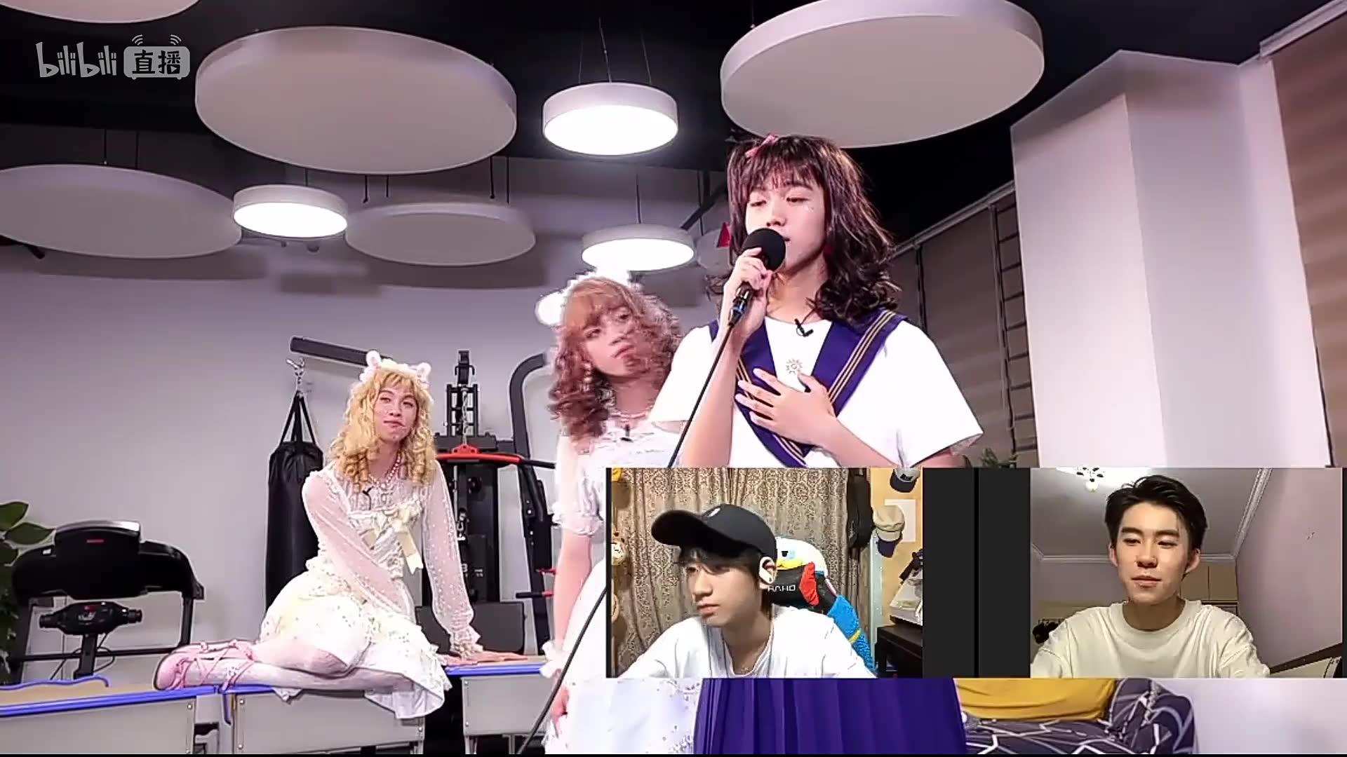 傅韵哲jk直播唱歌