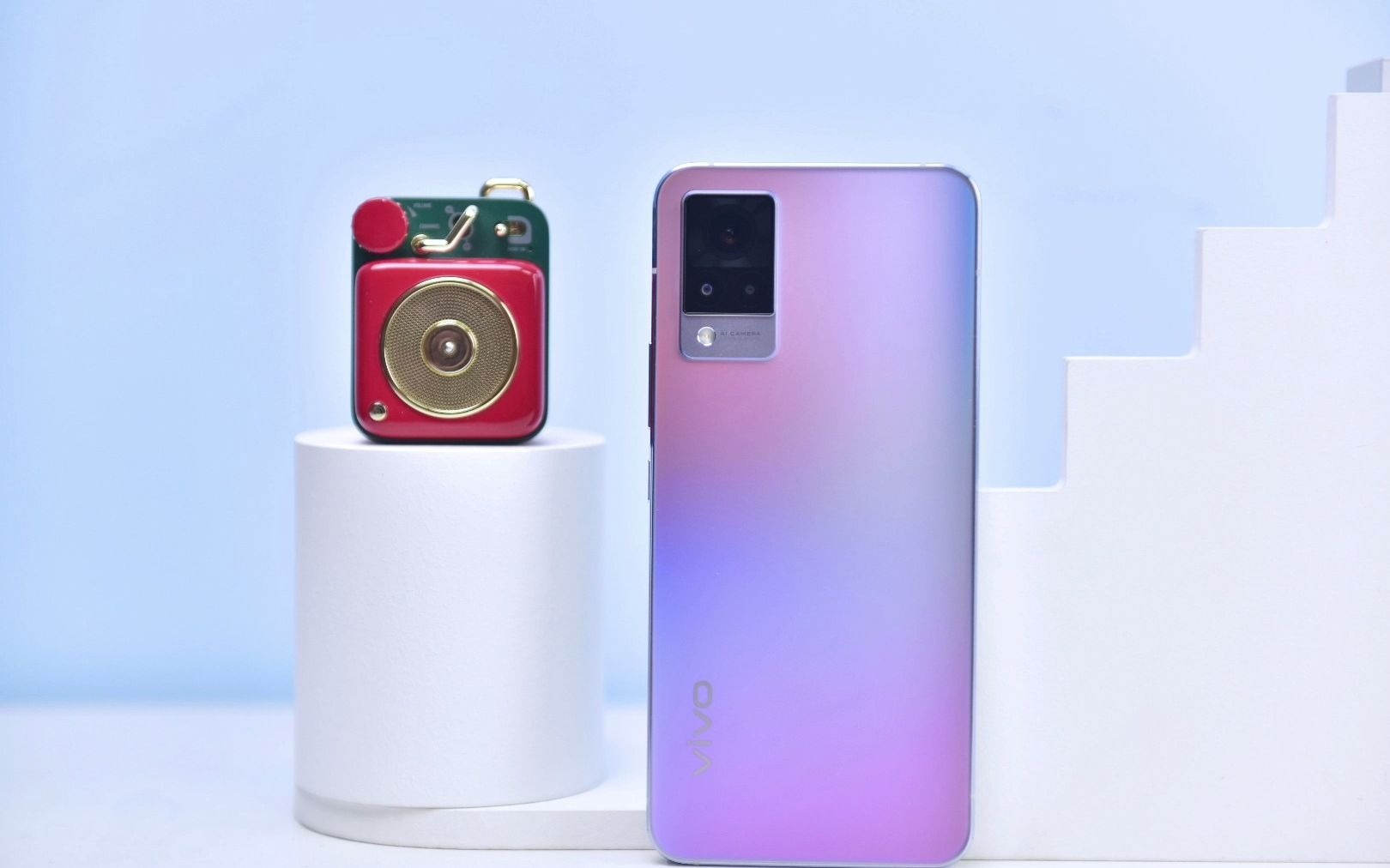 vivo s9印象拾光 "莫奈漫彩"四色渐变到前所未有的"九色渐变"!