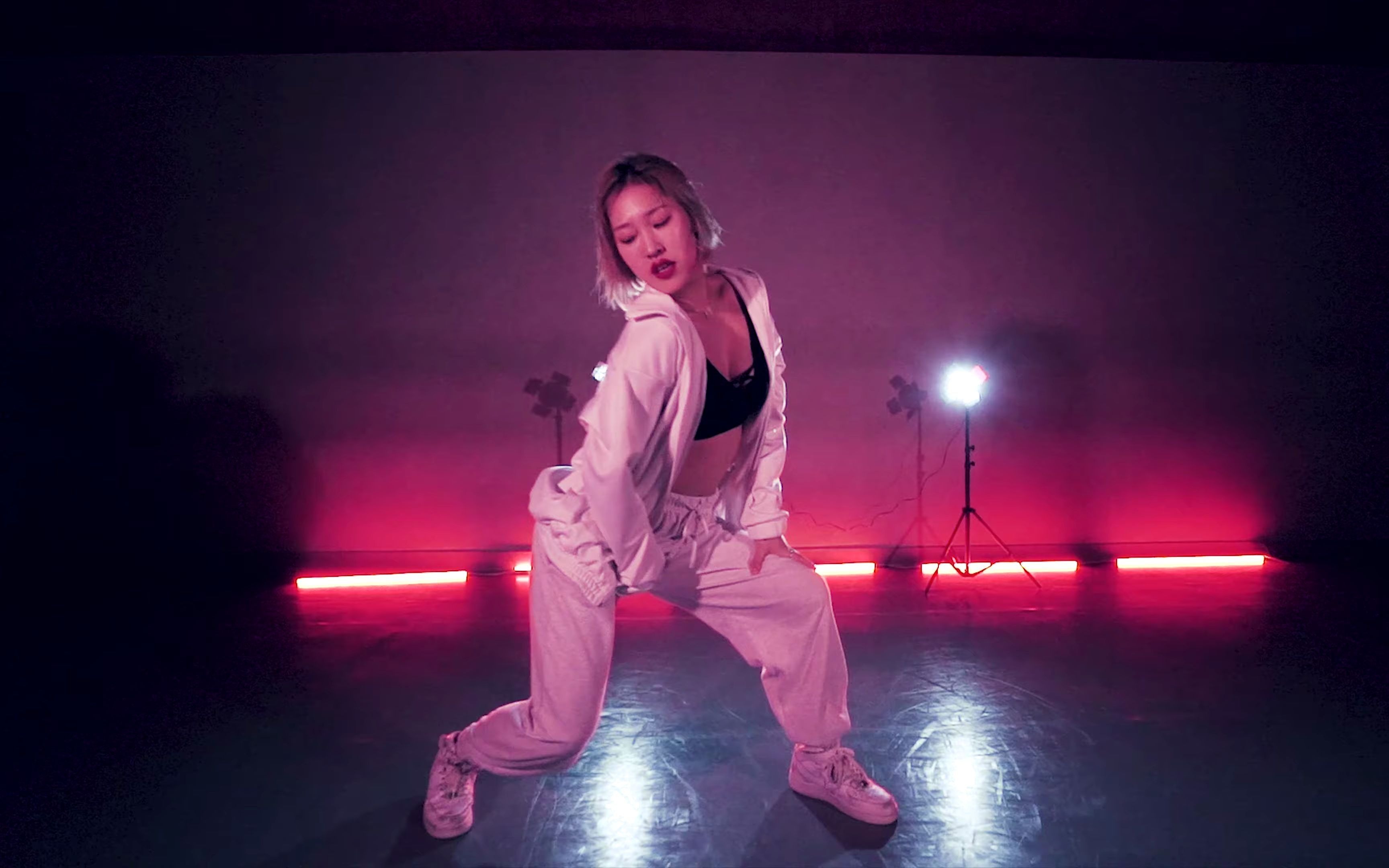 [图]【搬运】Doja Cat - So High / JaneKim Choreography