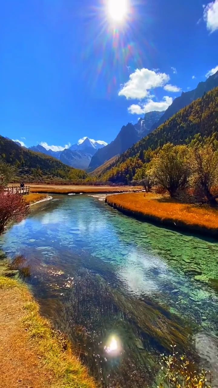 徒步稻城亚丁往返十二公里沿途的高反沿途的风景足够让我忘记你了