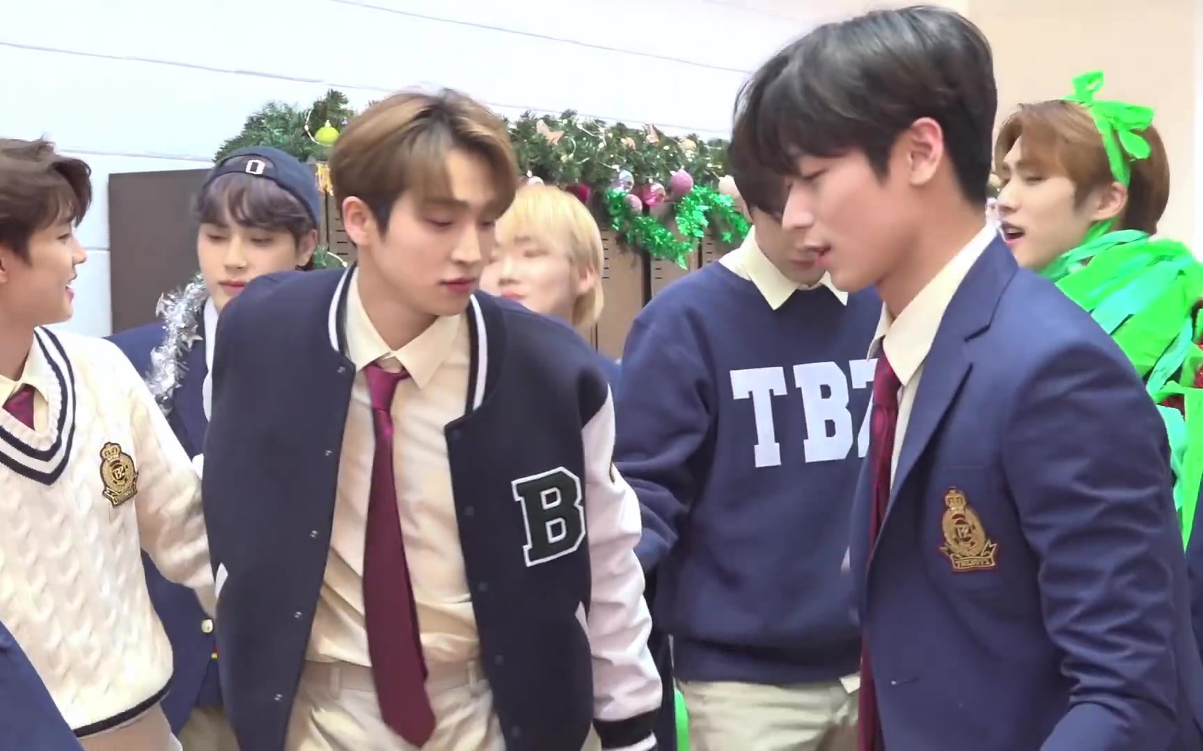 【theboyz/中字】the boyz christmassy! mv拍摄花絮