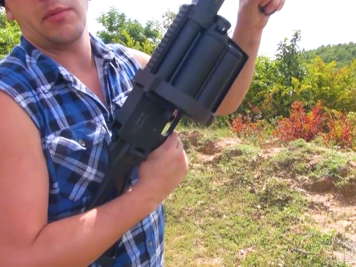 lg4型40毫米转轮榴弹发射器#军事爱好者 #军事科普 #军迷 #抖音创作者