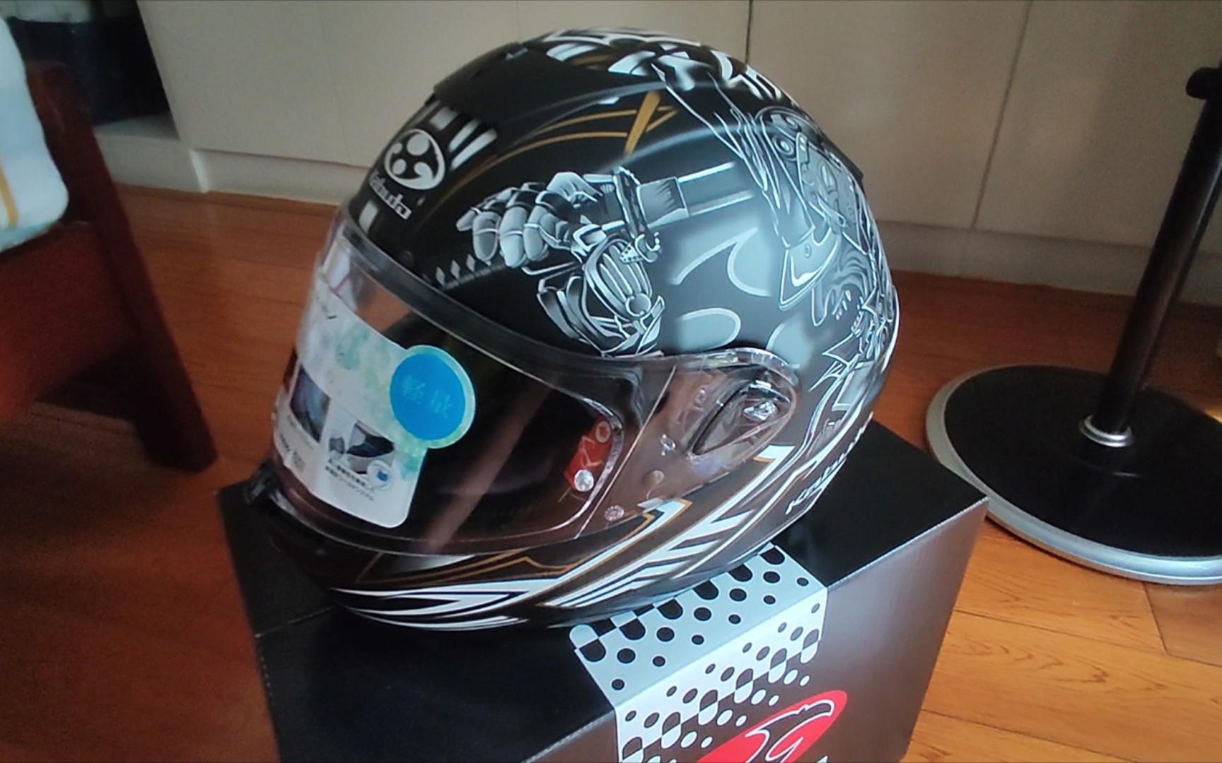 开箱ogk空气刀5头盔