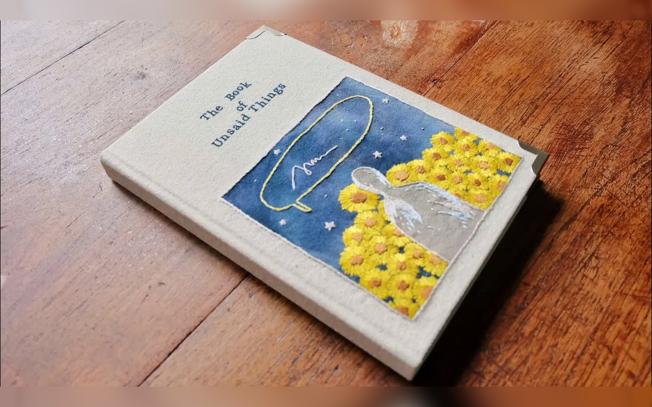 装订手绘与刺绣棉布封面精装手工书制作全过程无旁白