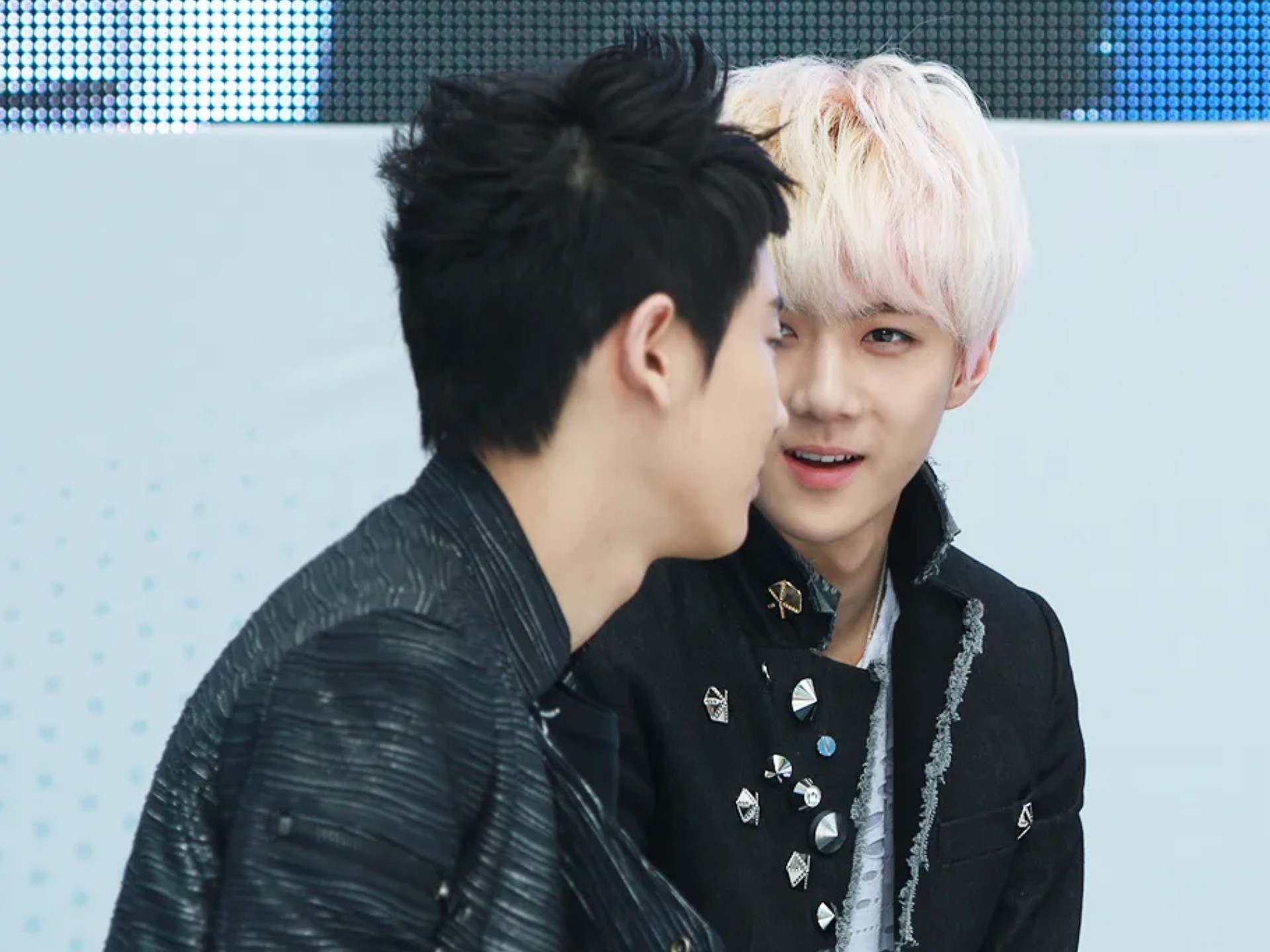 磕cp磕一年了 越磕越上头了 这对吗?