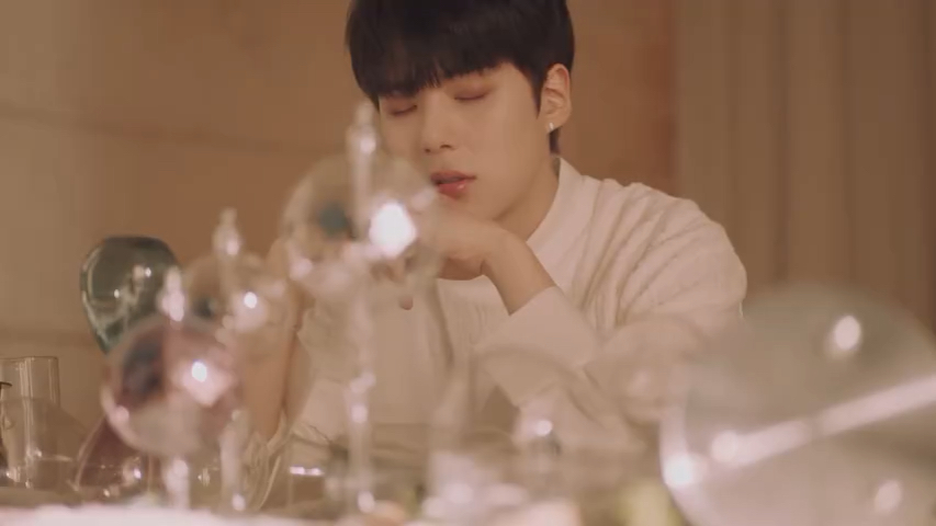 [图]MONSTA X 第7张日语单曲《Wish on the same sky》预告公开！樱花落下，是心动的声音了~ #MonstaX[超话]#