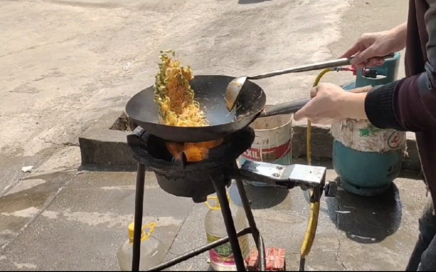 一碗美味的醴陵炒粉是如何制作的,软软来告诉你哔哩哔哩bilibili