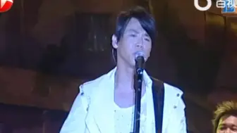 Descargar video: 陶喆2005Love Can上海演唱会幕后花絮