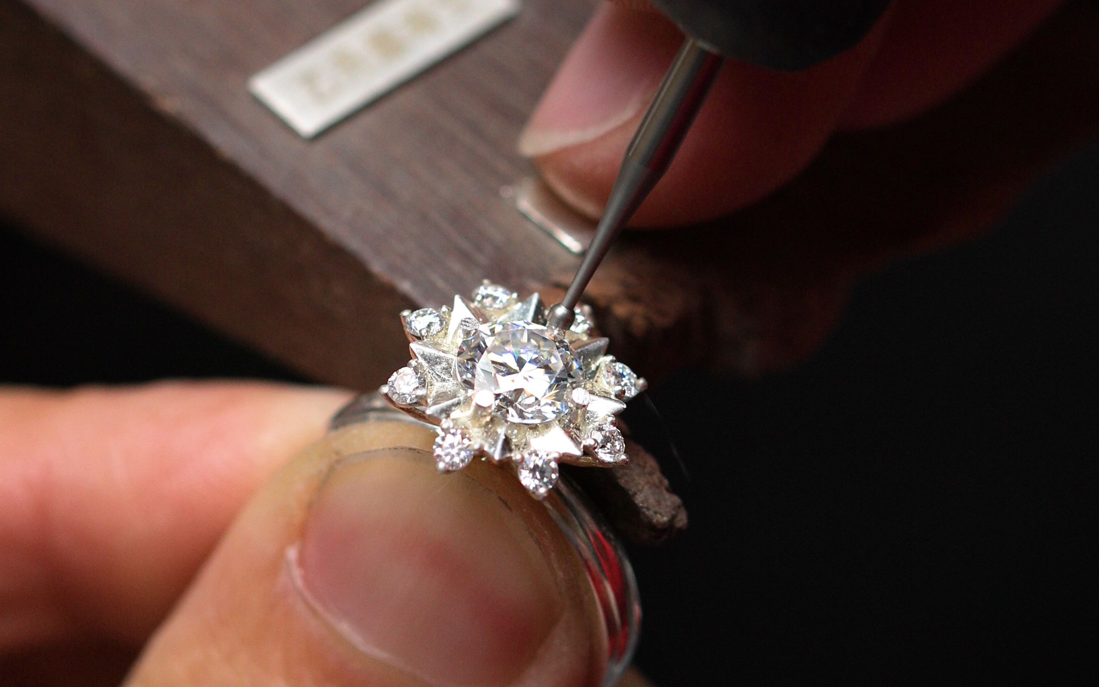 手工制作星芒钻戒