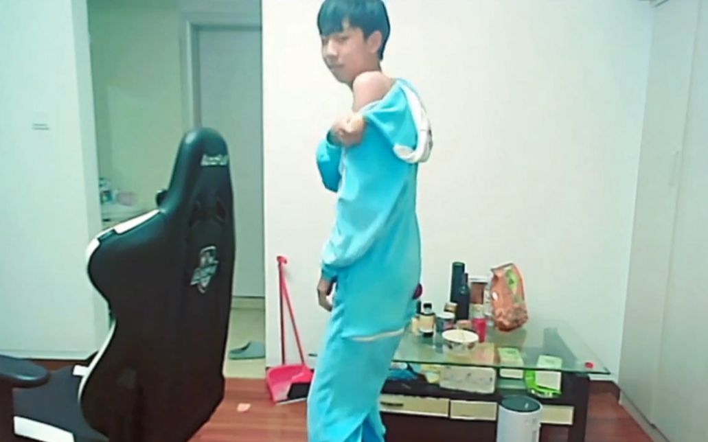 【小叮当】xdd直播中的搞笑时刻(一)_哔哩哔哩 (゜-゜)つロ 干杯