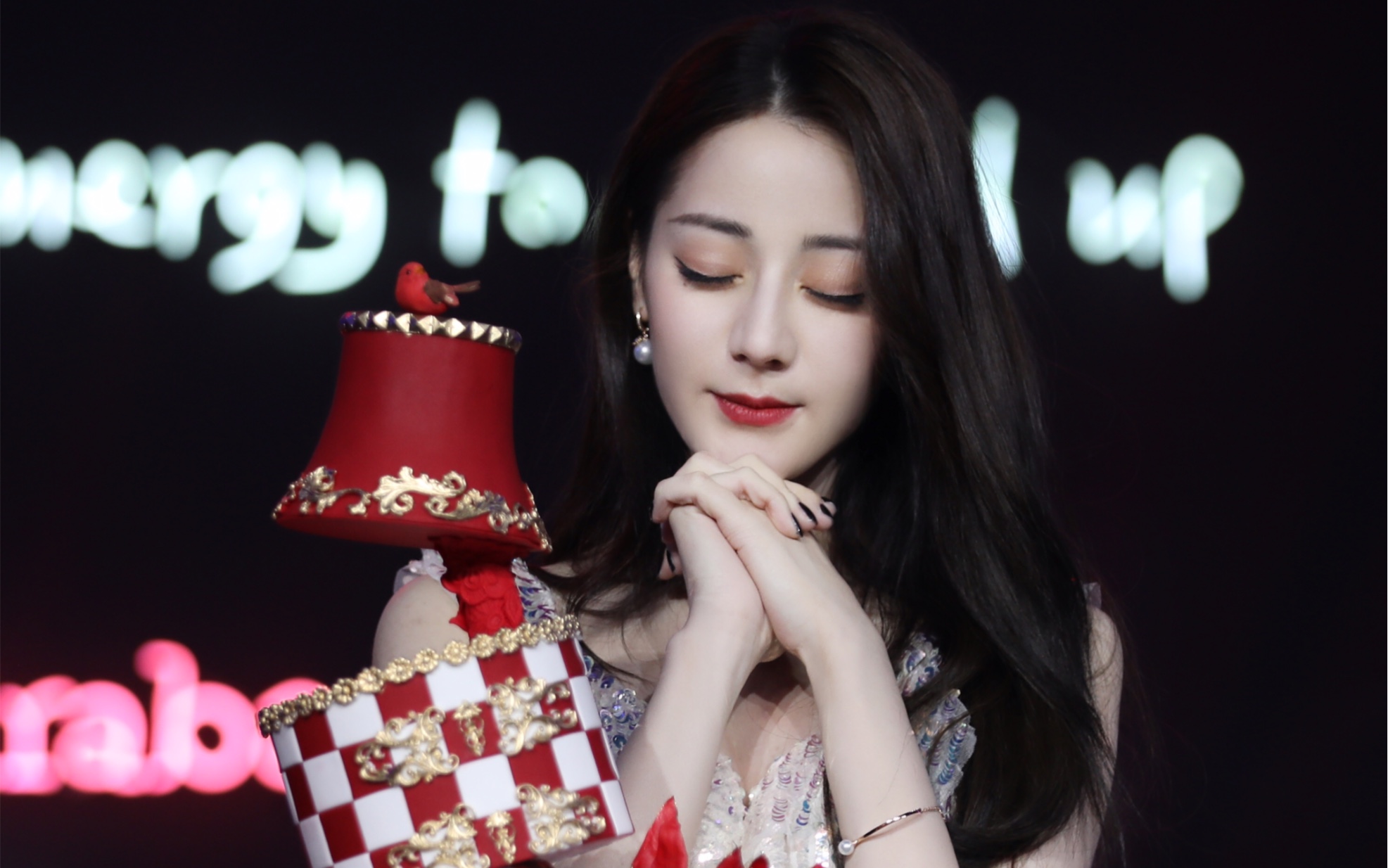 迪丽热巴生日会合集