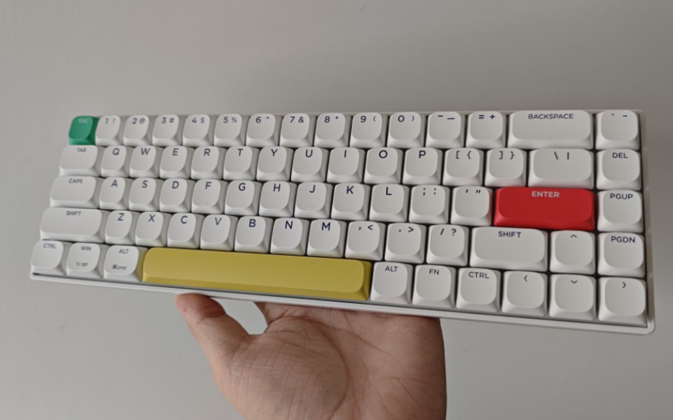 静音矮轴 新盟c68矮轴机械键盘 开箱体验