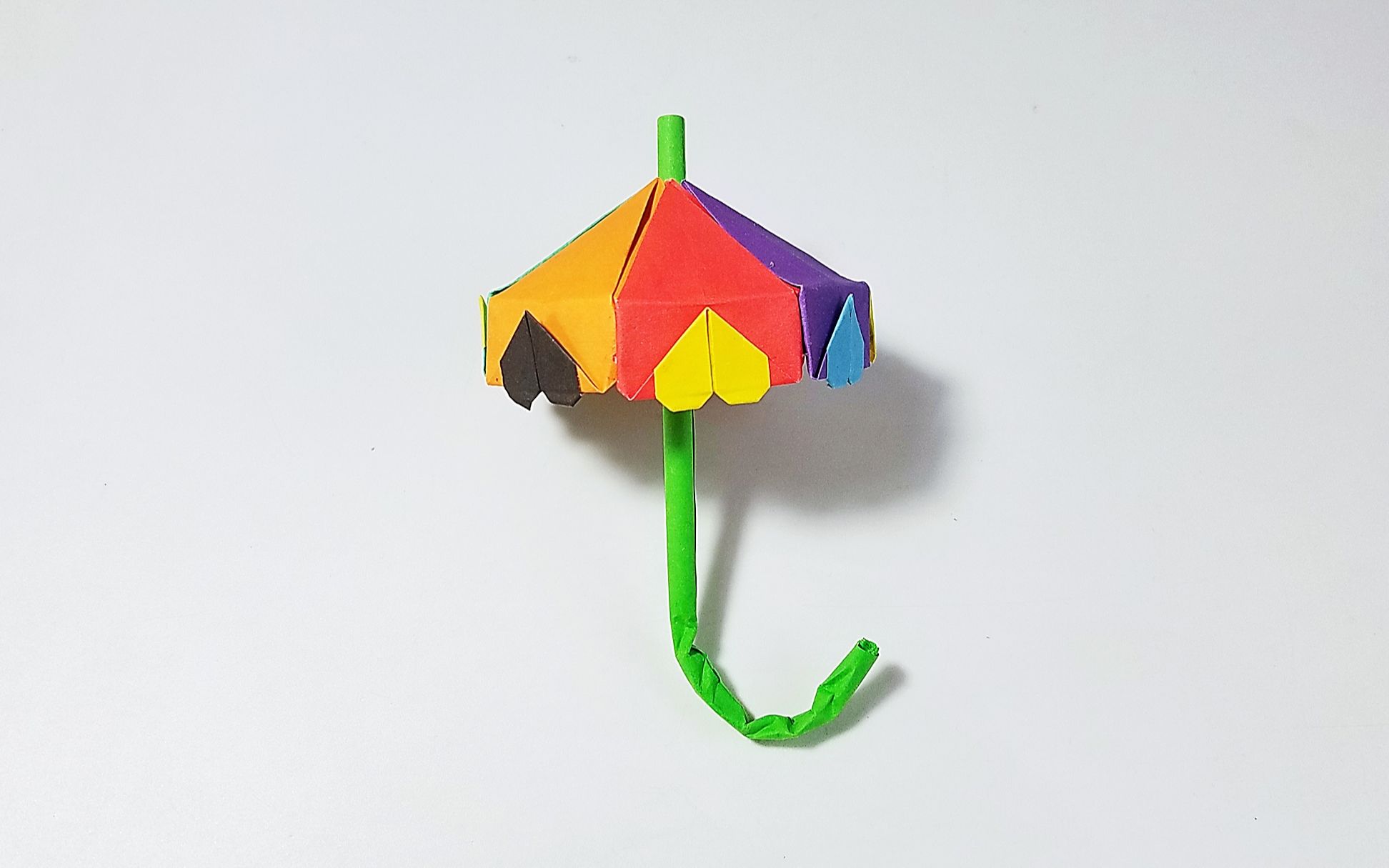 教你折纸七彩爱心雨伞,简单漂亮,儿童很喜欢