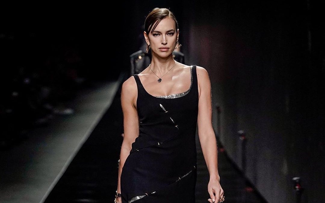 伊莲娜莎伊克irinashaykfw2020runway混剪