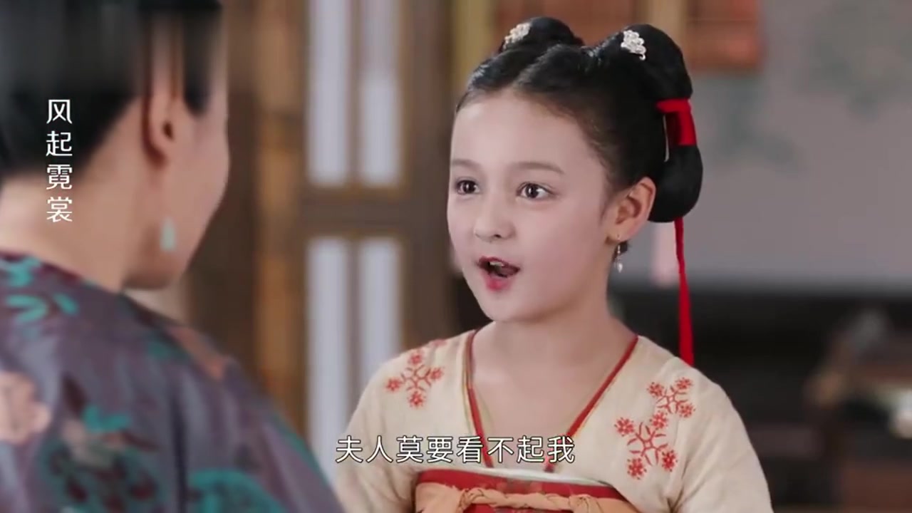 风起霓裳小女孩伶牙俐齿把吉服的寓意说的这么好不容小觑啊
