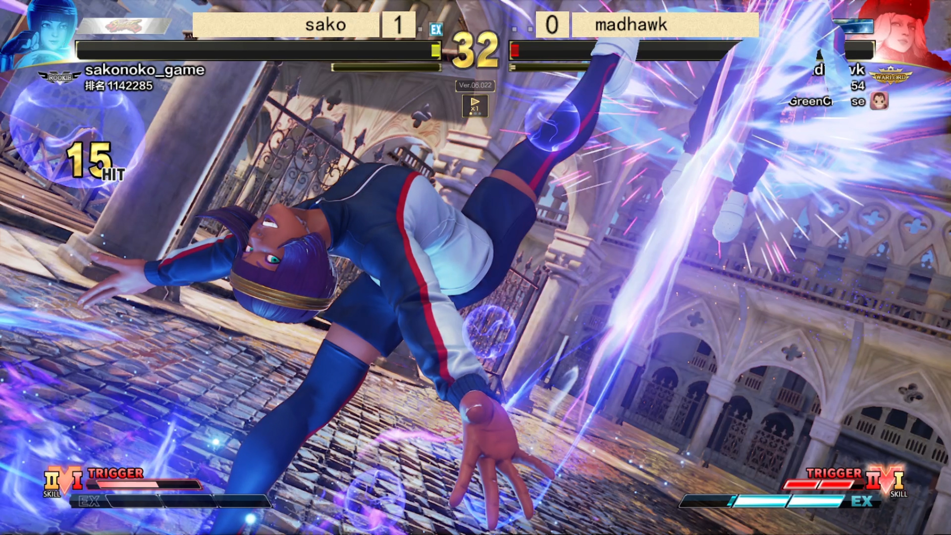 街霸5:神之手sako把对手堵在墙角连绵不绝的压了20秒!