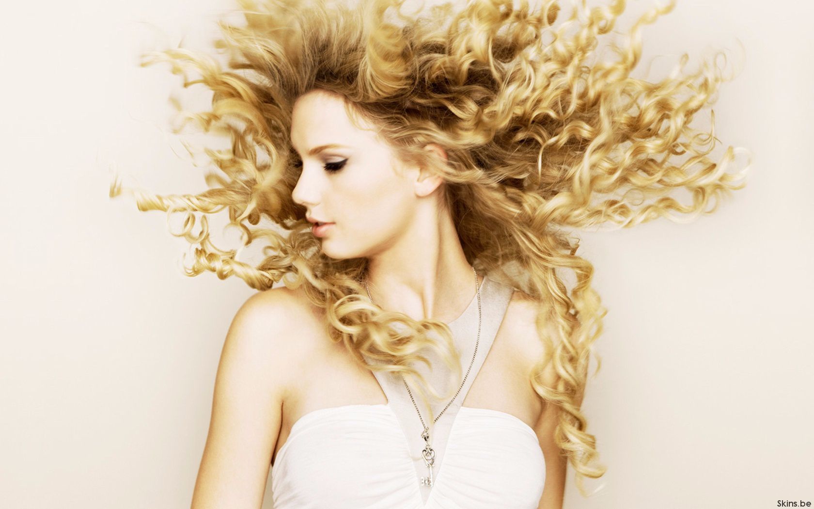 【taylor swift】【paula fernandes】long live