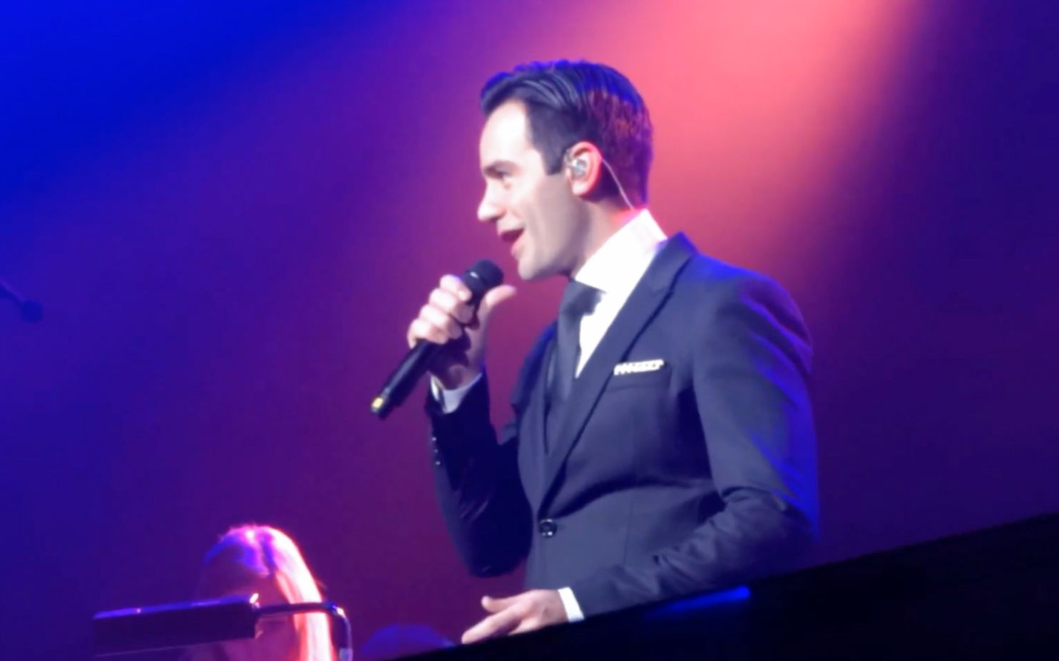 [图]拉面 日落大道 Ramin Karimloo - Sunset Boulevard - Glasgow 14th November 2012