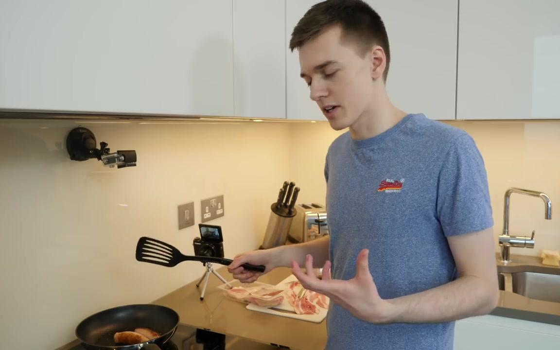 [图]Cooking With Jake 02  Full English Breakfast