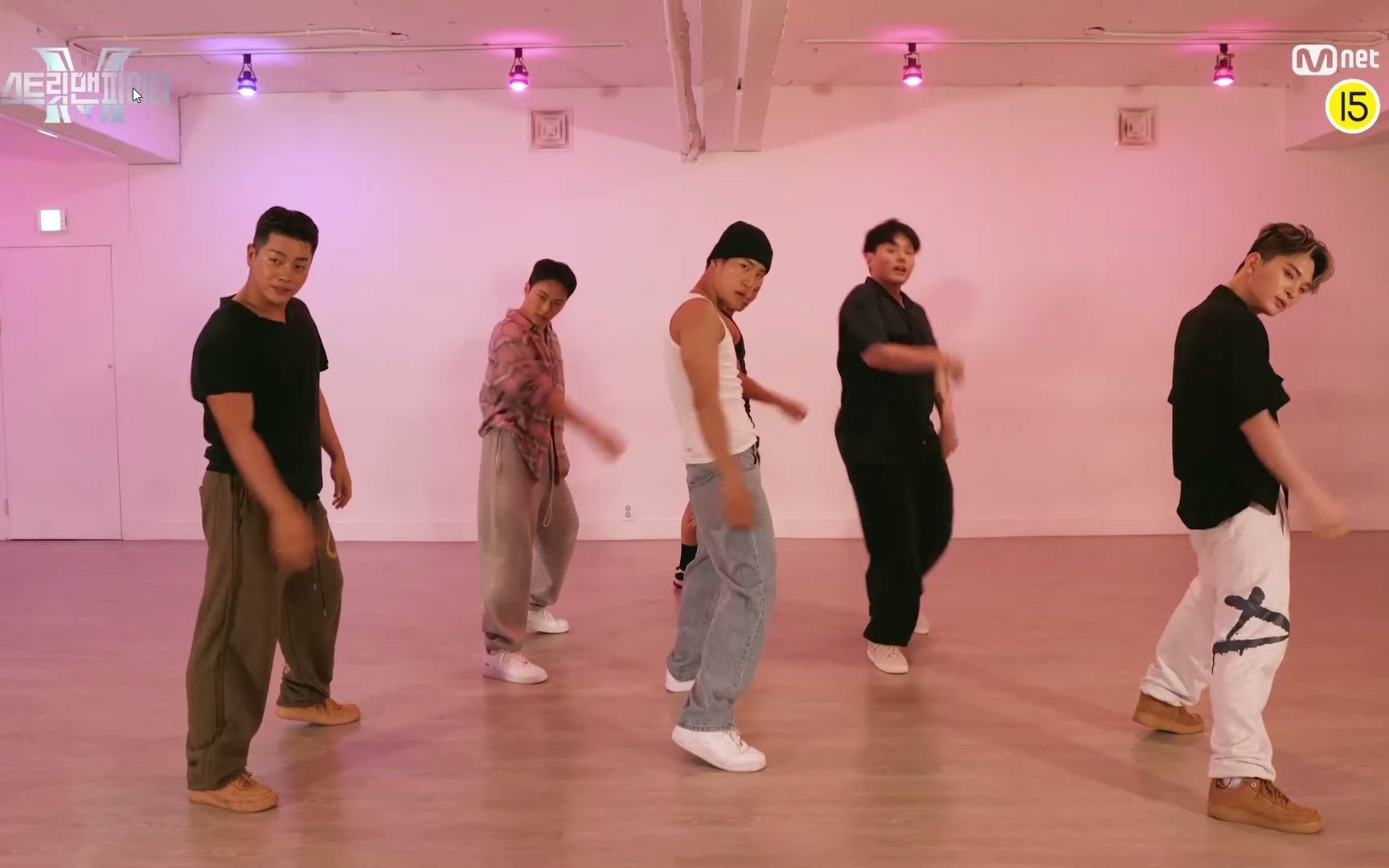 [图]街头男战士【EO-DDAE】Crew Dance Preview