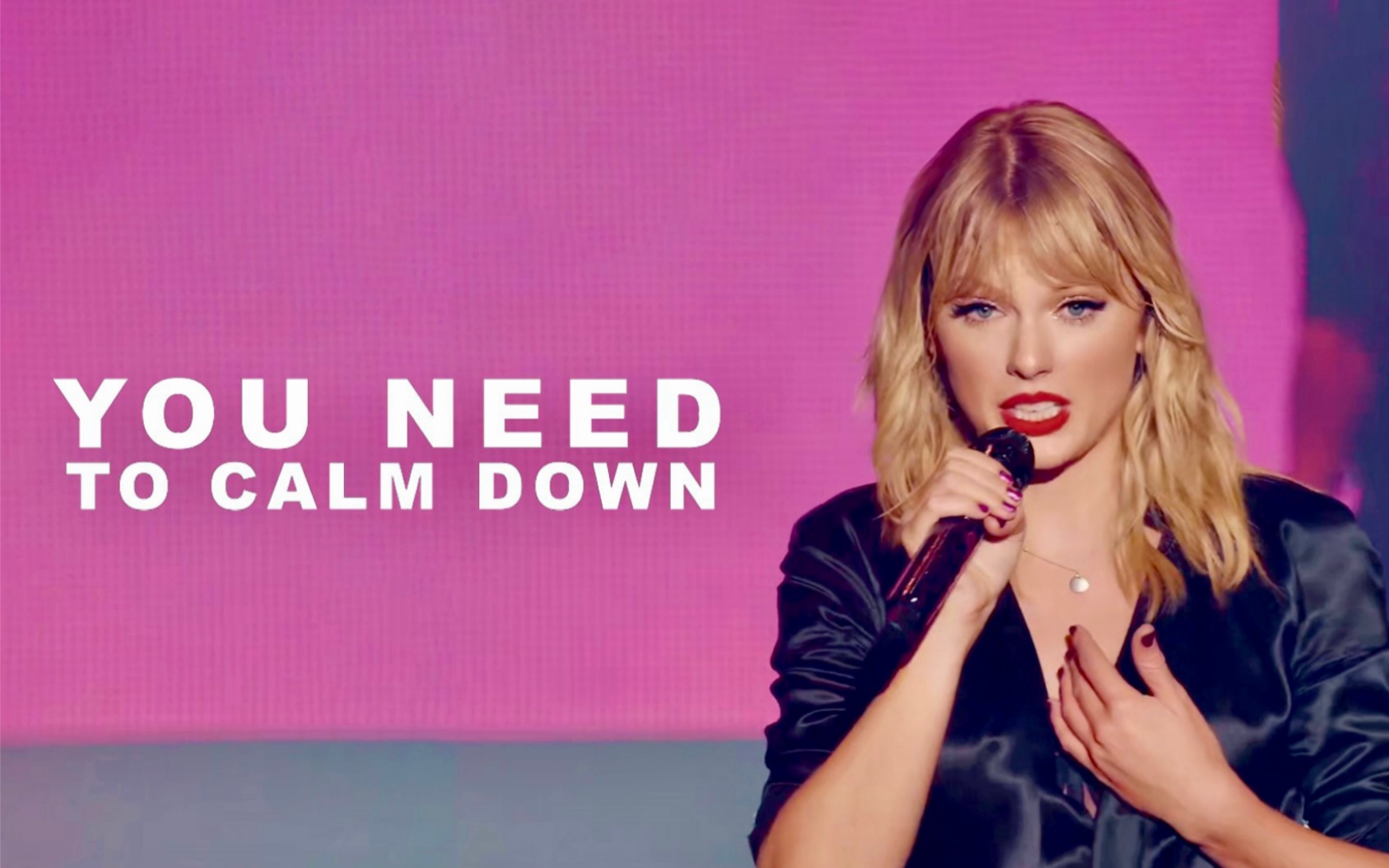 [图]【4K中英字幕】Taylor Swift《You Need To Calm Down》Lover巴黎首唱会现场