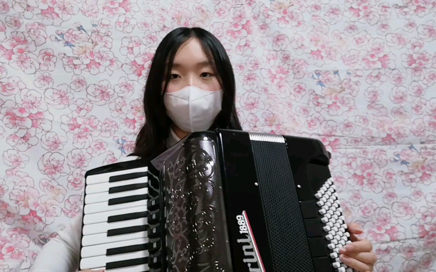 【手风琴】《青年友谊圆舞曲》