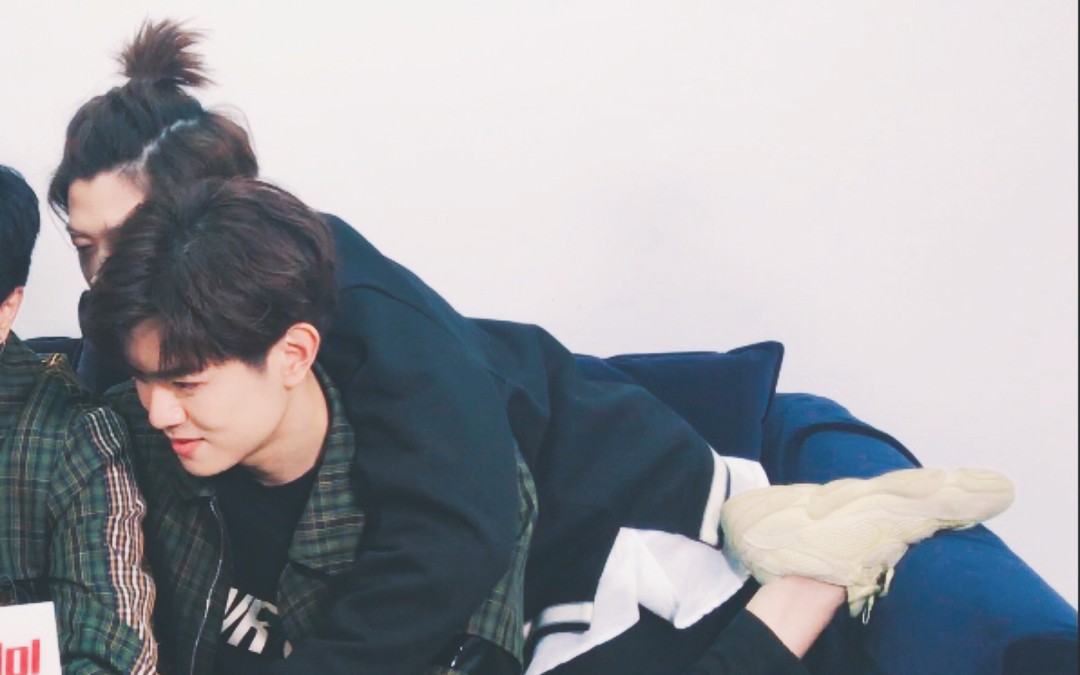 瑶墨瑶believer混剪甜燃靖佩瑶秦子墨舞台日常